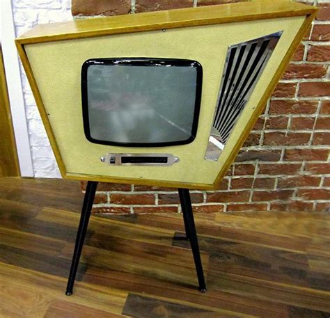 78 Best Atomic Era Tvs Images On Pinterest Vintage Tv Vintage