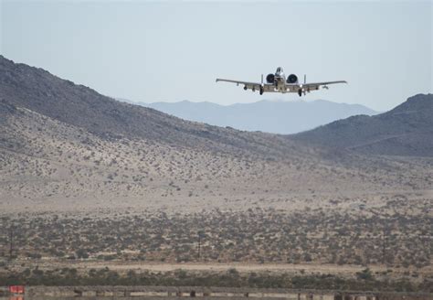 stunning images show  air force   operating   dry lake bed  fort irwin  aviationist