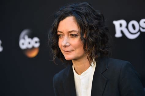 Lesbian Actress Sara Gilbert To Leave The Talk After Nine