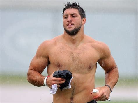 Tim Tebow Is America S Preferred Thanksgiving Guest