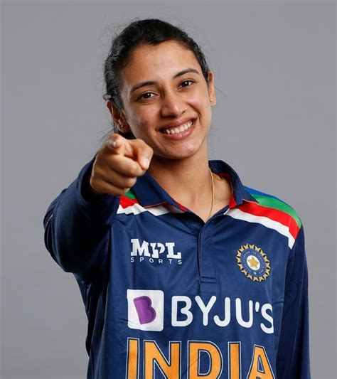 smriti mandhana unico batedor  top dez  ranking odi indio global