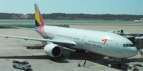 asiana airlines review overview pictures reviews  asiana flights