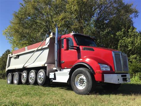 quad  quint axle dump truck  sale  pre owned commercial