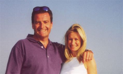 gulf war hero traces wife s stolen iphone but police are too busy to arrest thief daily
