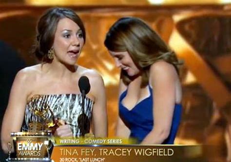 Tina Fey Suffered Wardrobe Malfunction At Emmys Hollywood News – India Tv