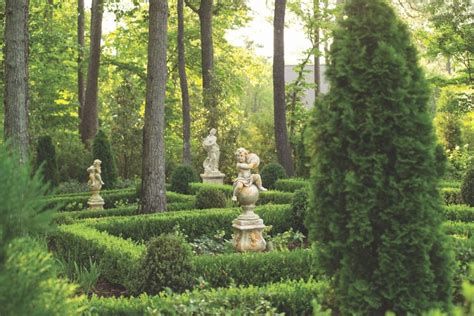 guide  garden statuary flower magazine