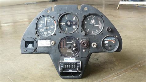 fly  libelle creating   instrument panel part