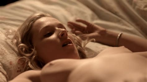 Nude Video Celebs Amy Beth Hayes Nude Misfits S01e02