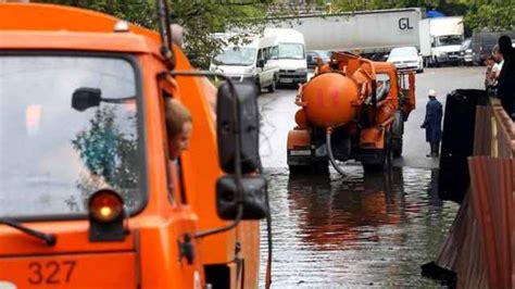 200 people rescued from moscow flooding
