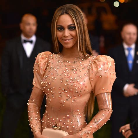 watch beyoncé honoured recent victims of blacklivesmatter in the most beautiful way capital