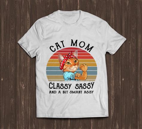 hot vintage cat mom classy sassy and a bit smart assy shirt hoodie