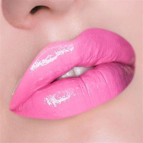 sania pinklipsgloss pinklipsart hotpinklips pink lipstick
