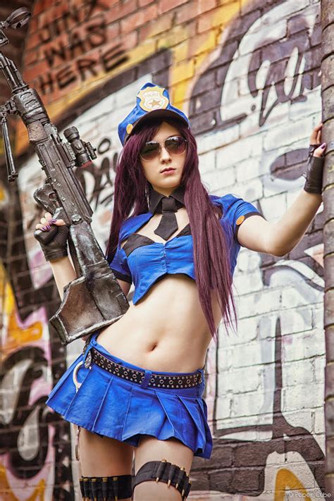 Officer Caitlyn League Of Legends By Paper Cube On