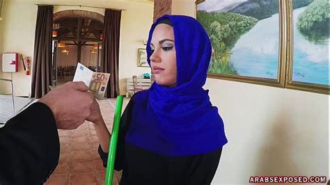 arab cleaning lady slowy sucks cock xvideos
