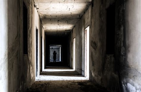 7 Signs Your House Could Be Haunted According To