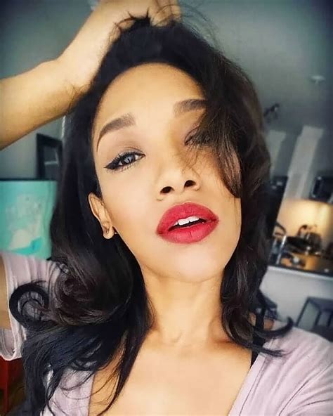 candice patton nude and sexy pics and hot scenes scandal planet