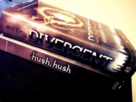 hush hush by becca fitzpatrick and divergent by veronica roth two