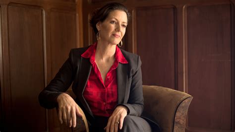 Who Is Libby Schaaf The Oakland Mayor Who Warned Of Immigration Raids