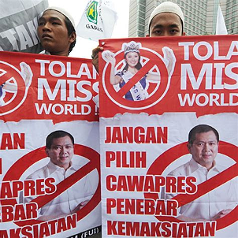 Indonesian Muslims Hold Anti Miss World Protest South China Morning Post