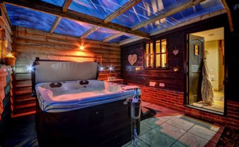 Gipping Barn Romantic Home In Suffolk Sleeps 2 Log Burner Hot Tub