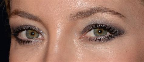 A Quick Way To Make Your Gray Smoky Eye Makeup More Gorgeous That You