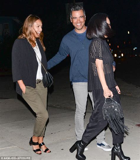 Jessica Alba And Cash Warren Look Smitten Following Dinner Date In Los