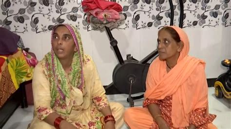 mumbai woman finds mother missing for 20 years through social media