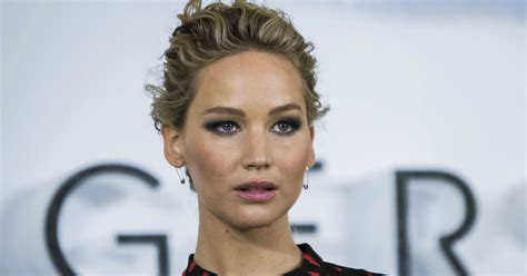 Jennifer Lawrence Breaks Silence On Dating Darren Aronofsky
