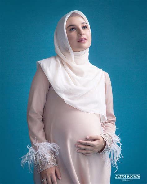 Gaya Foto Maternity Hijab