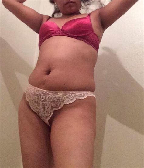 Esposa Caliente Posando Casi Desnuda Fotoscaserasx