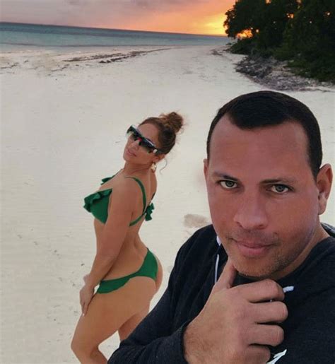 Jennifer Lopez Alex Rodriguez Post Sexy Beach Photo On
