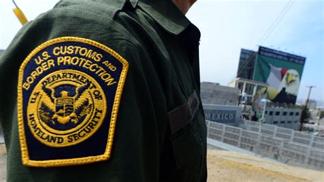 border crossing checklist tips  road trips  canada  mexico