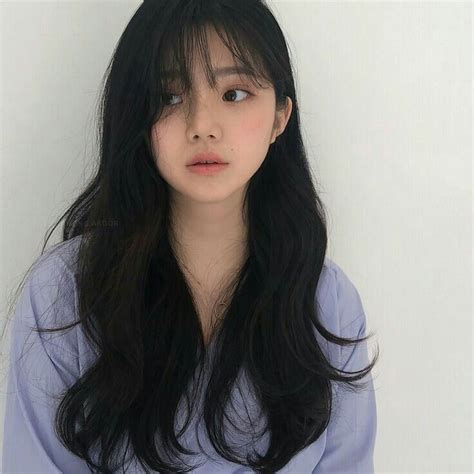 Ulzzang In 2019 Curly Hair With Bangs Long Hair Styles