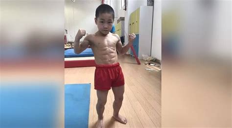 The Internet’s Going Crazy Over This 7 Yr Old’s 8 Pack Abs Trending