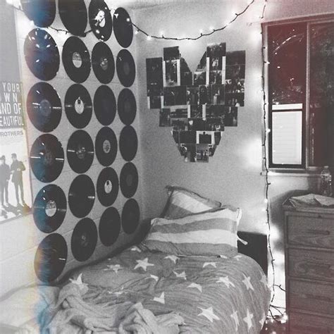 records punk room grunge room grunge bedroom