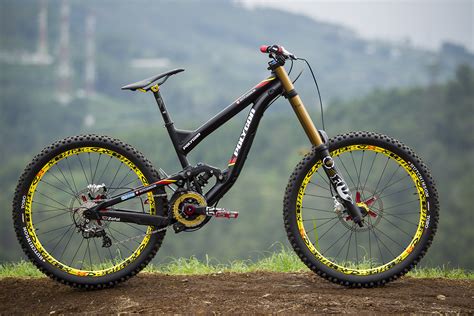 sexiest dh bike thread dont post  bike rules   page page  pinkbike forum