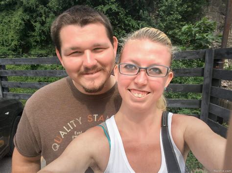 couple looking for fun pittsburgh