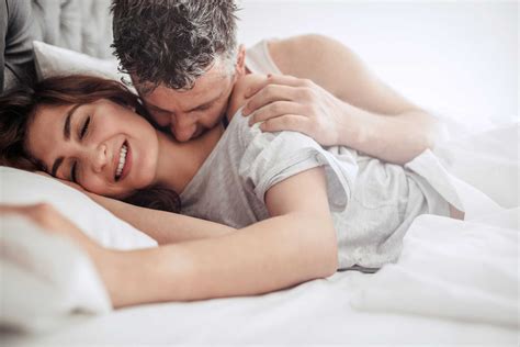 8 Best Sex Positions For Getting Pregnant