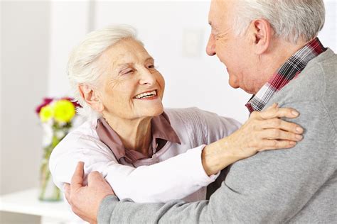 senior citizen proms   trend  assisted living communities senioradvicecom blog