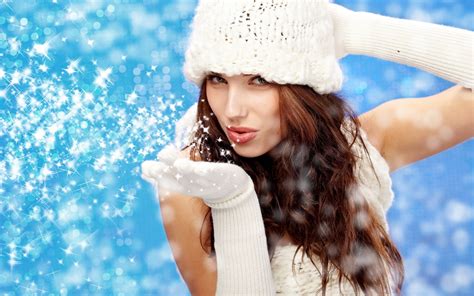 1920x1200 Girl Winter Snow Hat Wallpaper Coolwallpapers Me