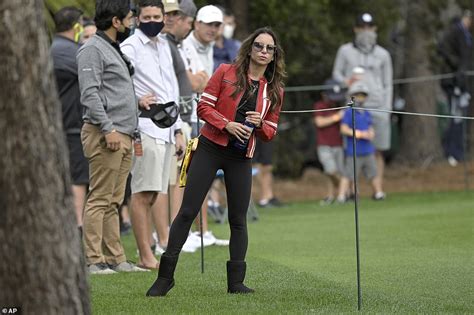 Tiger Woods Ex Wife Elin Nordegren Watches Their Son