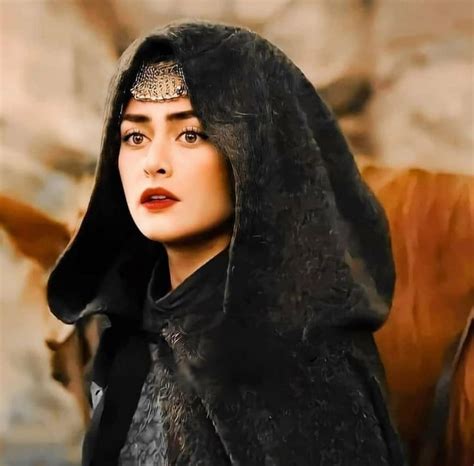 Halime Bey In 2021 Beautiful Girl Photo Stylish Girl Images Cute
