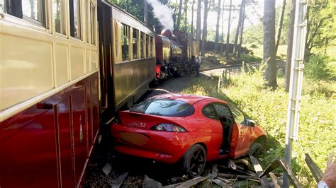 driver  lucky escape  ffestiniog train crash bbc news