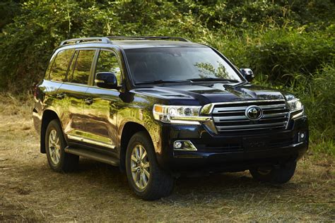 toyota land cruiser  reportedly  discontinued