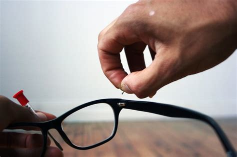 how to tighten loose glasses leaftv