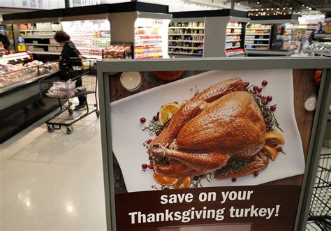 stores open on thanksgiving