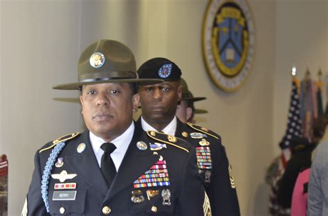 group  soldiers graduate  drill sergeant conversion