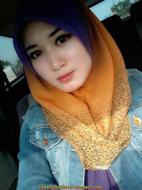 Indonesian Cute Hijab Girl Pictures September 2013 Free Download Nude