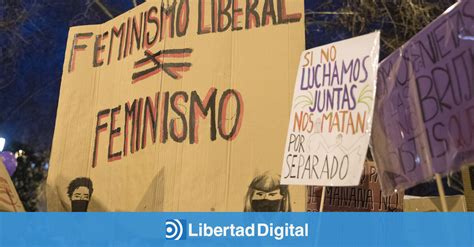 Un Fantasma Recorre El Progresismo El Feminismo Islamista Santiago