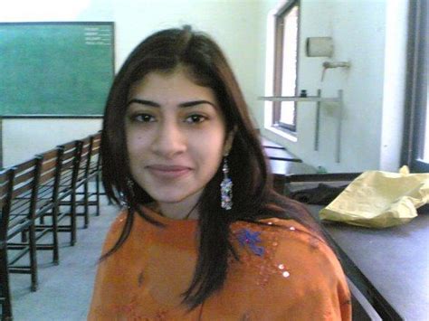 mobile phone numbers pakistani girls number girls pictures rabia muskan multan bzu girl phone